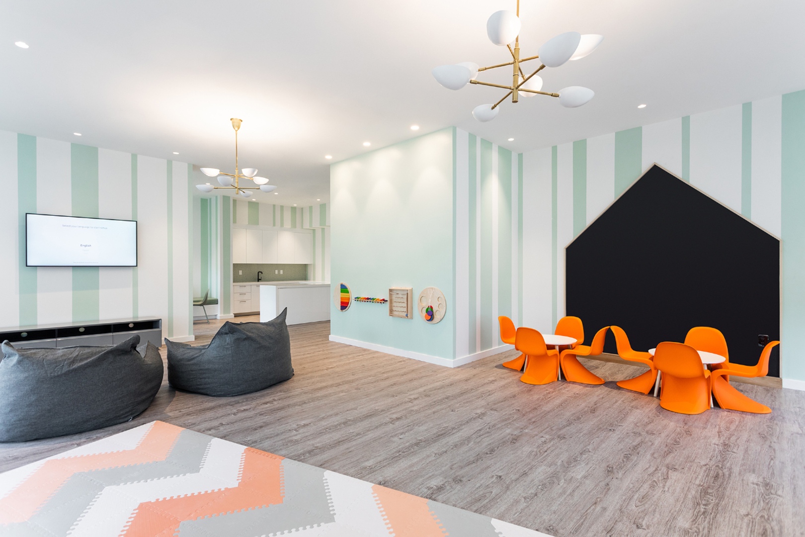 GioMidtown_LuxuryApartmentCommunity_KidsClubroom_MiamiFL
