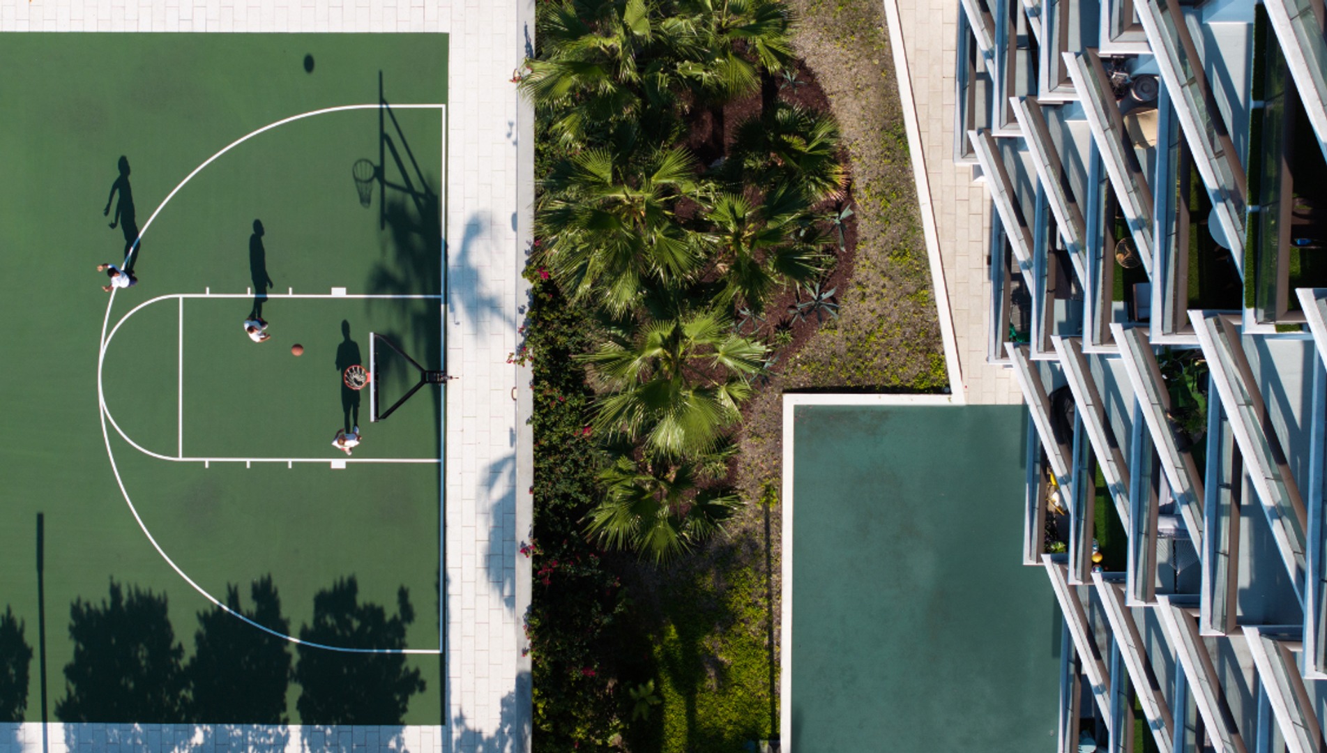 GioMidtown_LuxuryApartmentCommunity_BasketballCourt_MiamiFL