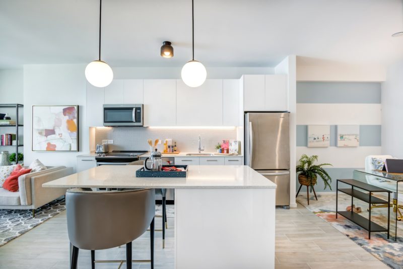 GioMidtown_LuxuryApartmentCommunity_Kitchen_MiamiFL