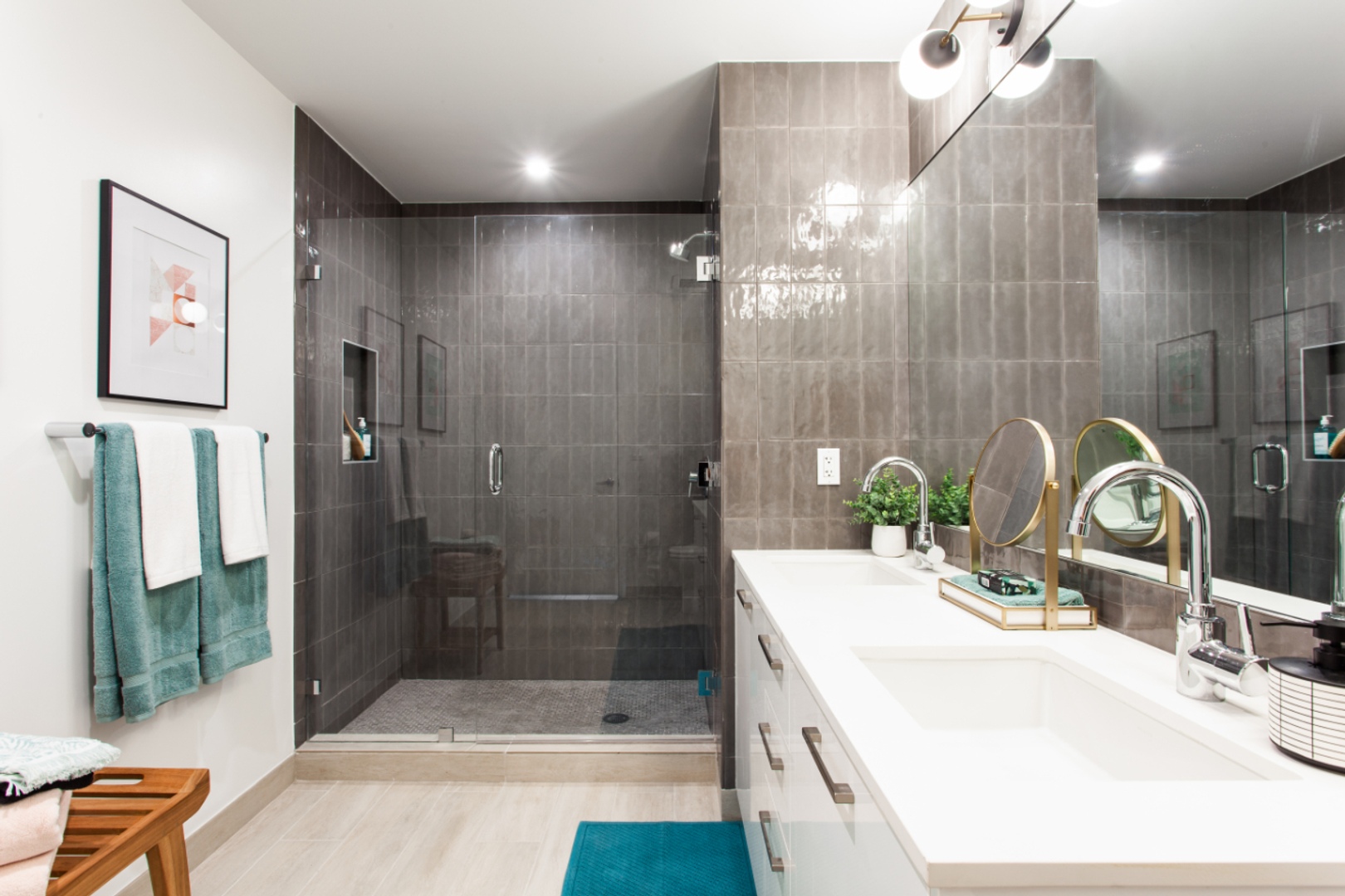 GioMidtown_LuxuryApartmentCommunity_Bathroom_MiamiFL