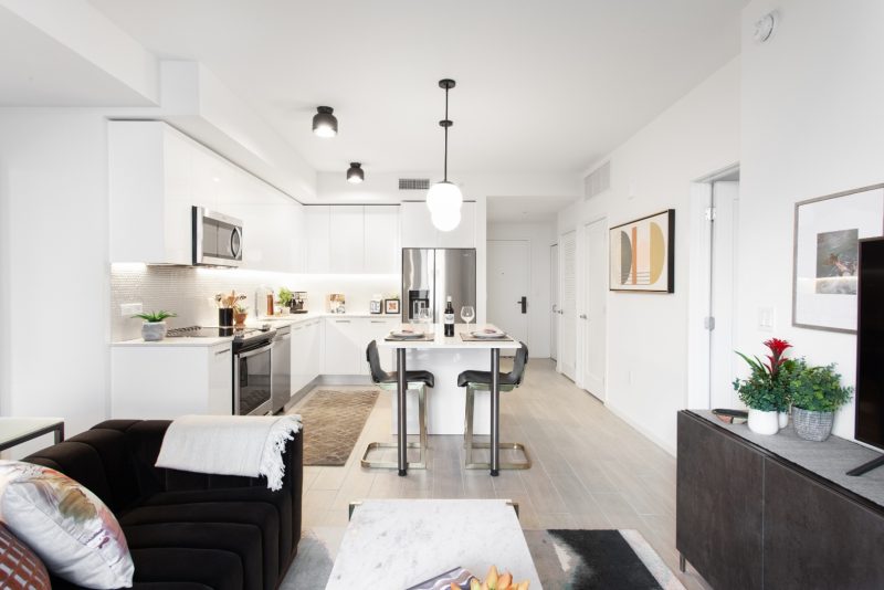 GioMidtown_LuxuryApartmentCommunity_Kitchen_MiamiFL