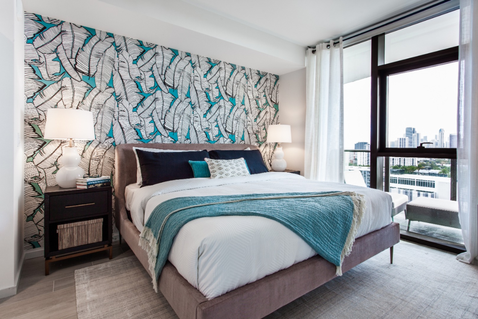 GioMidtown_LuxuryApartmentCommunity_Bedroom_MiamiFL